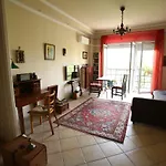 Panoramic Hideaway In Central Buda